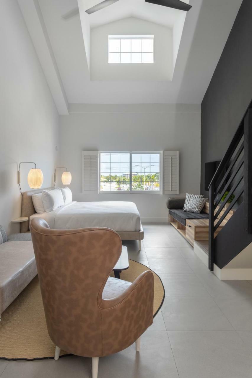 The Locale Hotel Grand Cayman Джорджтаун Екстер'єр фото